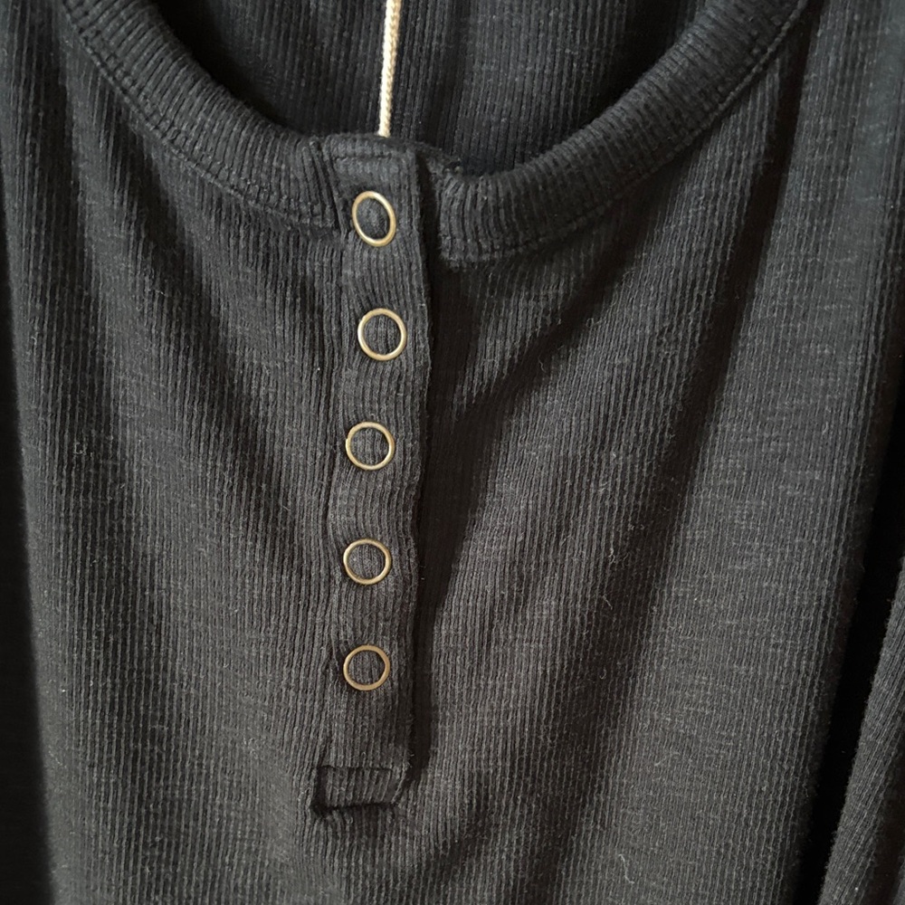 Black Sleeveless Button-Front Dress - Picture 5 of 7